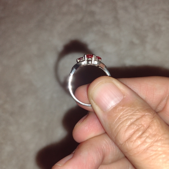 Ring - Picture 4 of 5